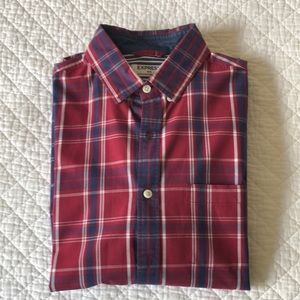 Men’s slim fit red and blue plaid shirt